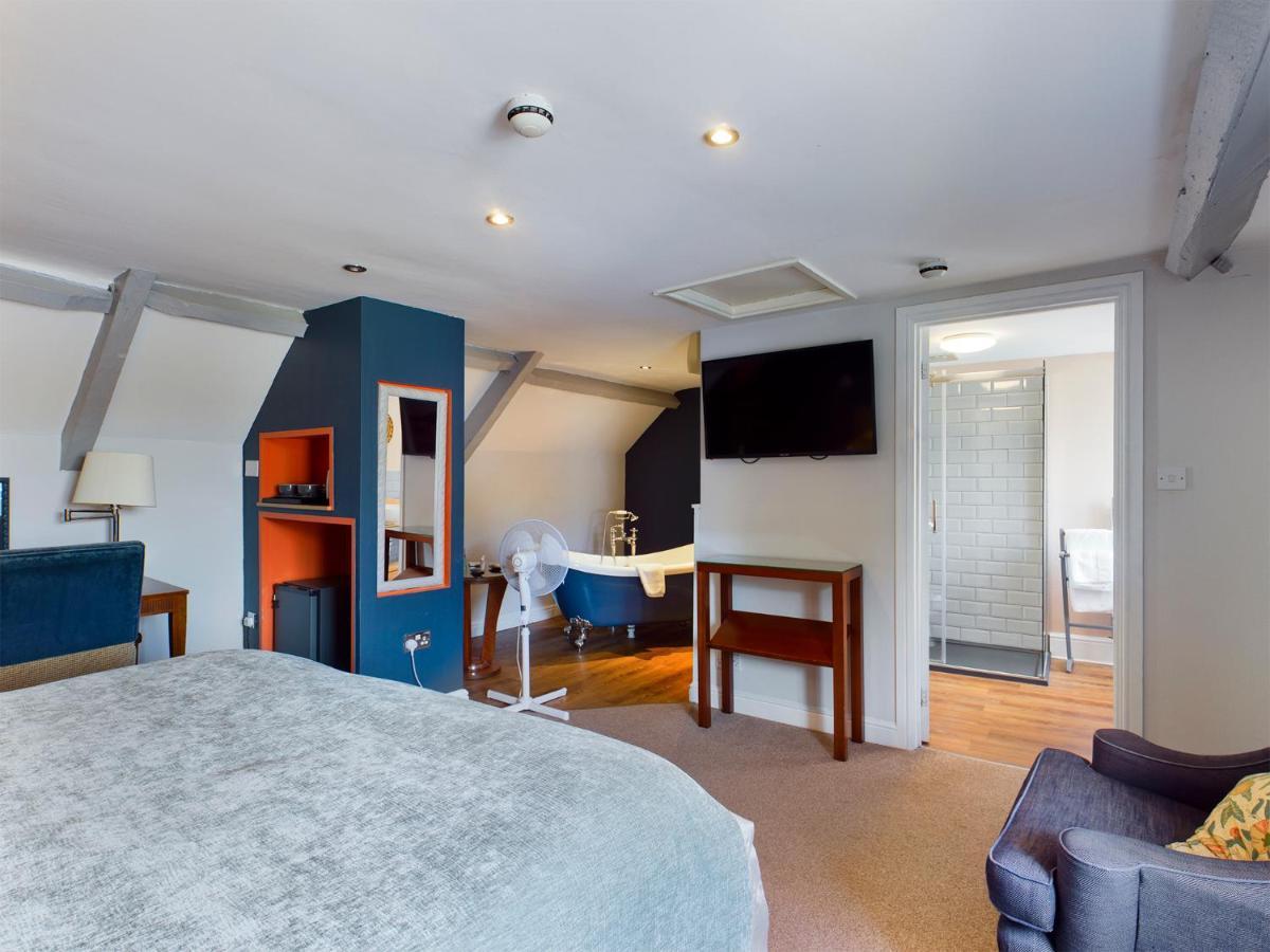 Отель The Oak House Axbridge Экстерьер фото A suite at the hotel