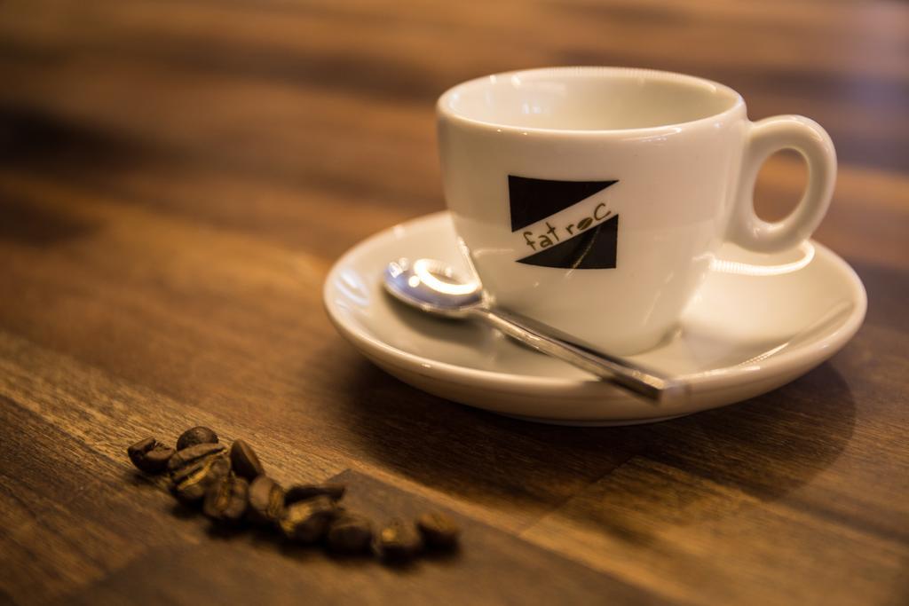 Отель The Oak House Axbridge Экстерьер фото A cup of coffee